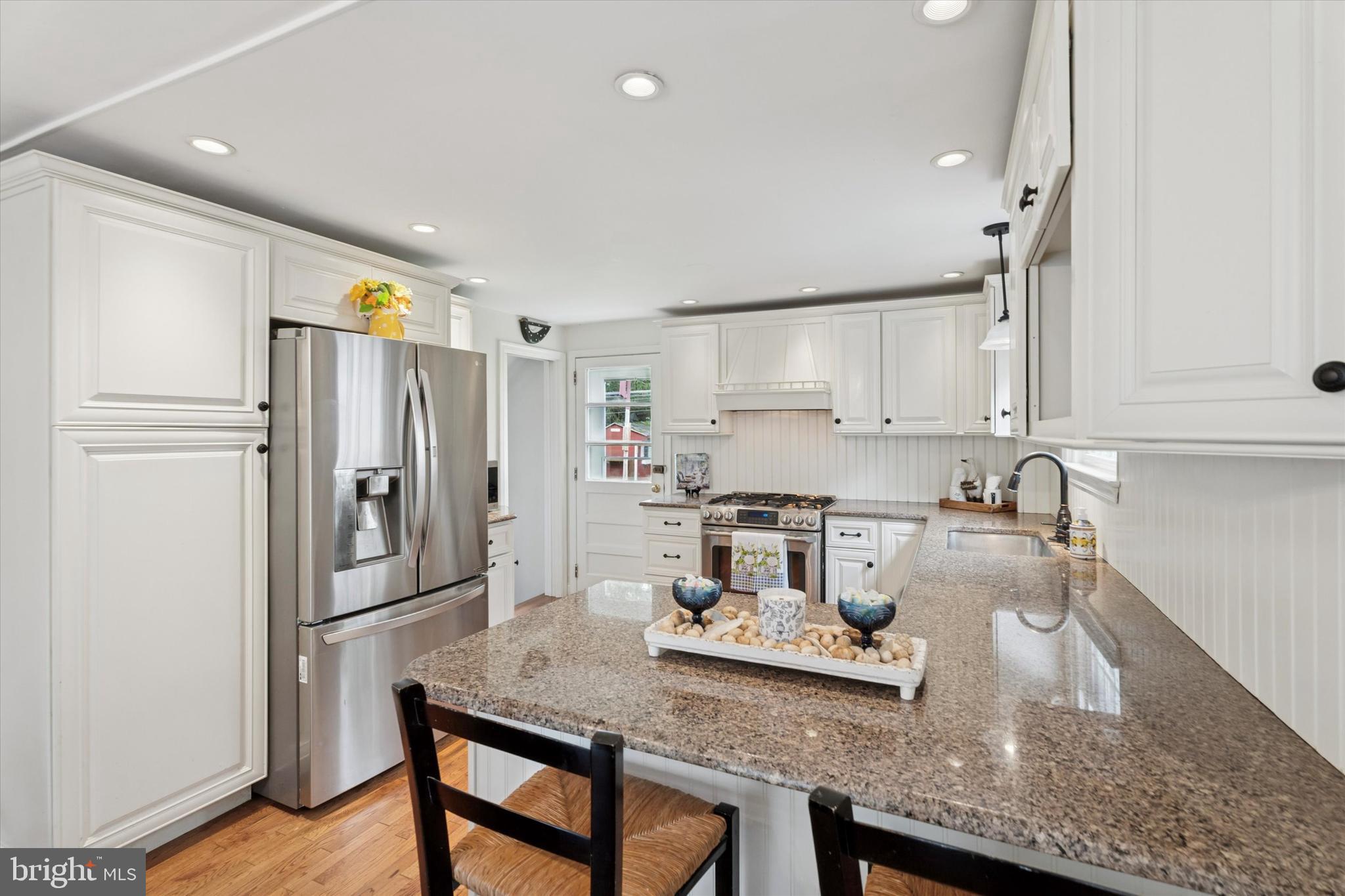 2530 Woodleigh Road Havertown, PA 19083 - Photo 9 of 32