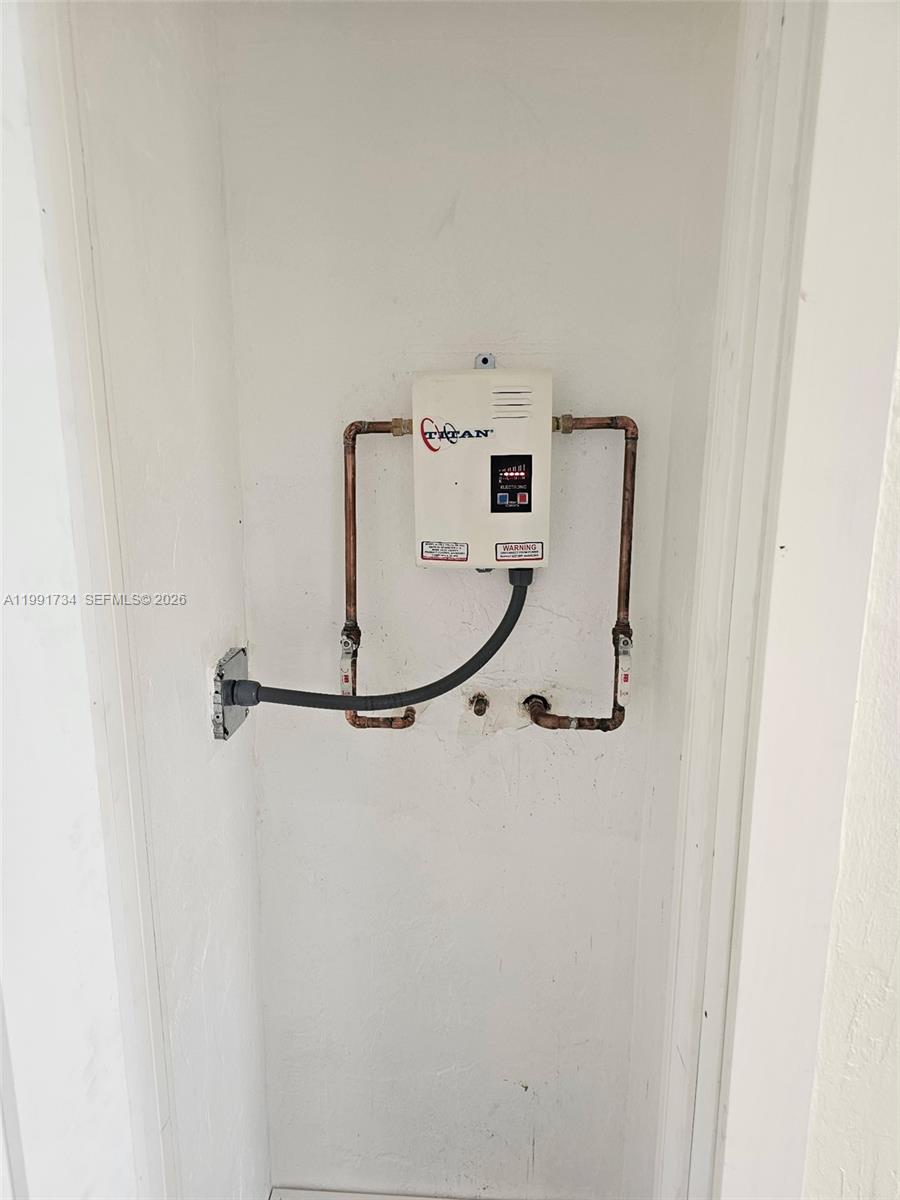 1151 West 28th Street, Unit 1 Hialeah, FL 33010 - Photo 22 of 25 a bathroom with a shower