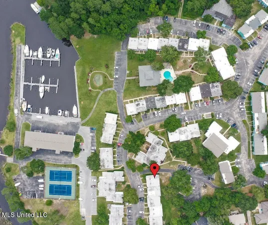 $129,000 | 3230 Cumberland Road, Unit 10, Ocean Springs, MS 39564