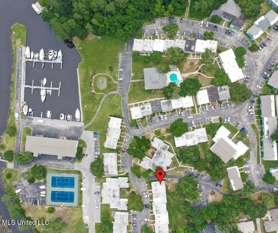 $134,000 | 3230 Cumberland Road, Unit 10, Ocean Springs, MS 39564