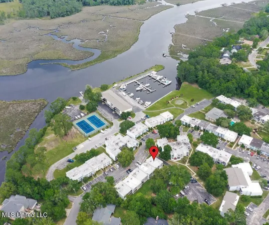 $129,000 | 3230 Cumberland Road, Unit 10, Ocean Springs, MS 39564