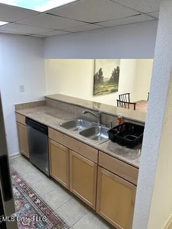 $129,000 | 3230 Cumberland Road, Unit 10, Ocean Springs, MS 39564