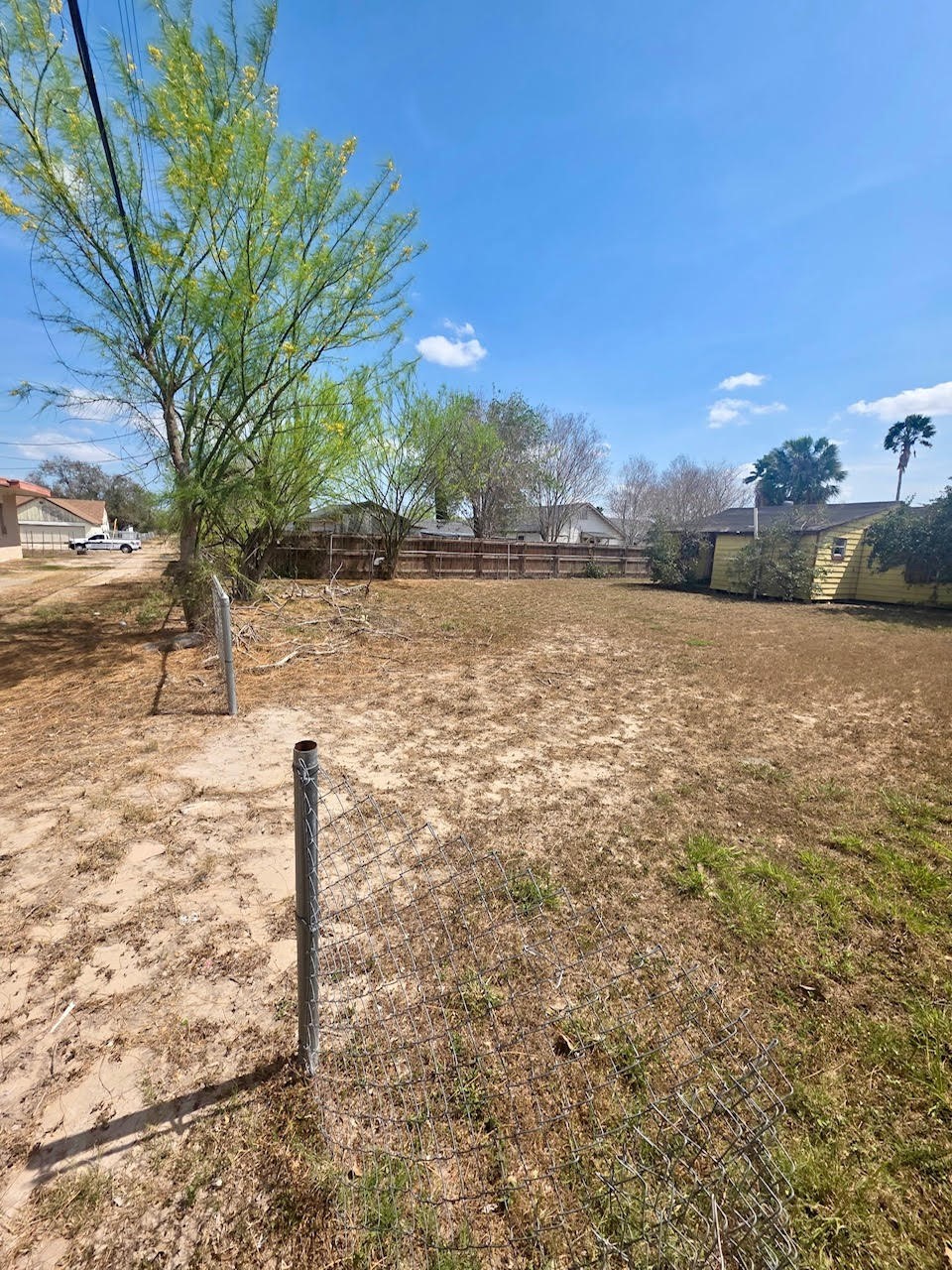 319 East Ricky Crossland Avenue Elsa, TX 78543 - Photo 6 of 8