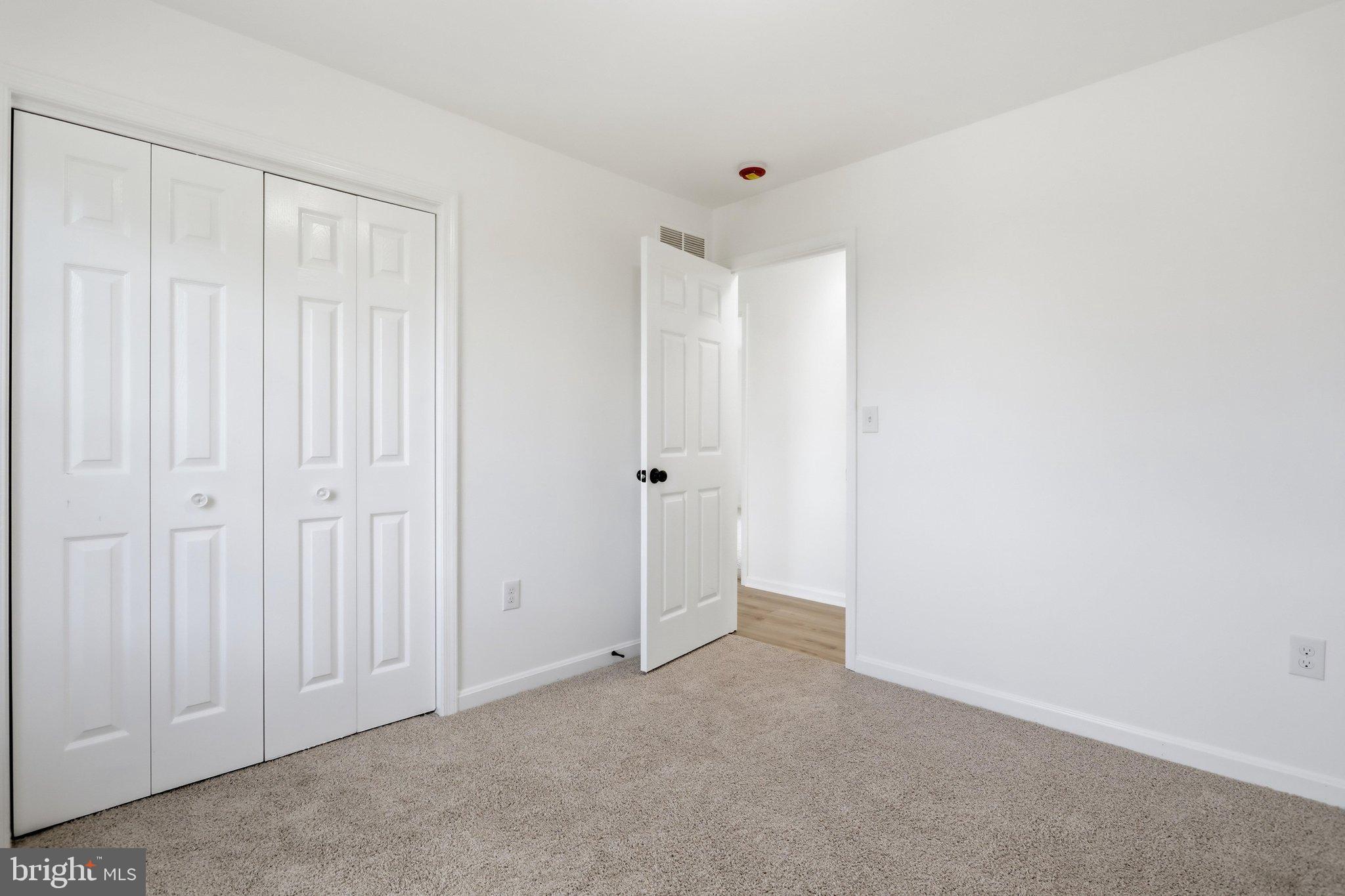 13835 McIntosh Circle Clear Spring, MD 21722 - Photo 13 of 32 Bright and airy room with fresh potential.