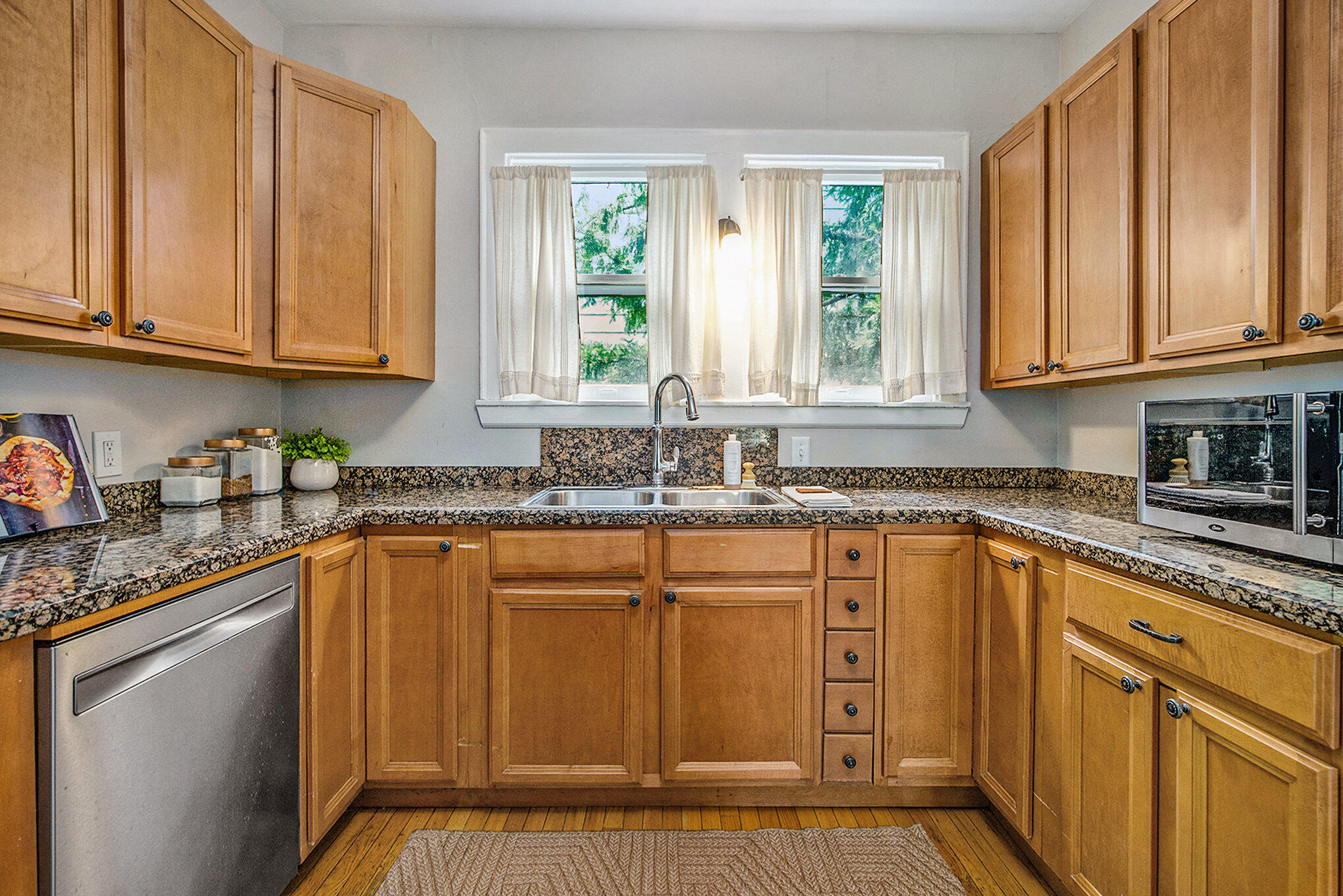 1125 Ferdon Road Ann Arbor, MI 48104 - Photo 16 of 48 015_dsc07353_738