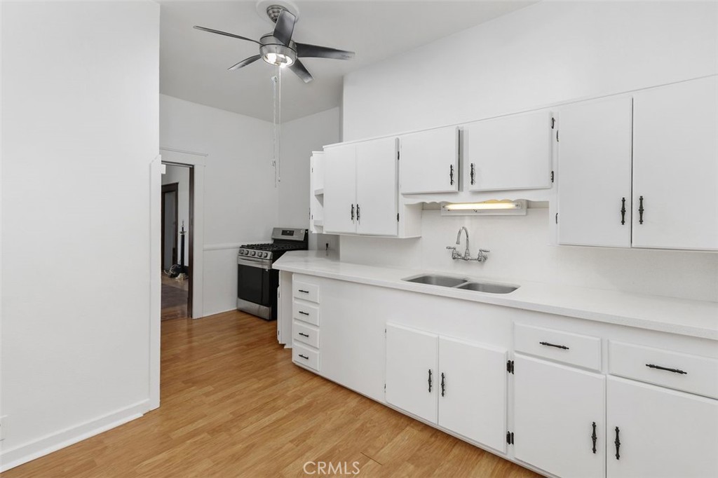 4771 Victoria Avenue Riverside, CA 92507 - Photo 13 of 40