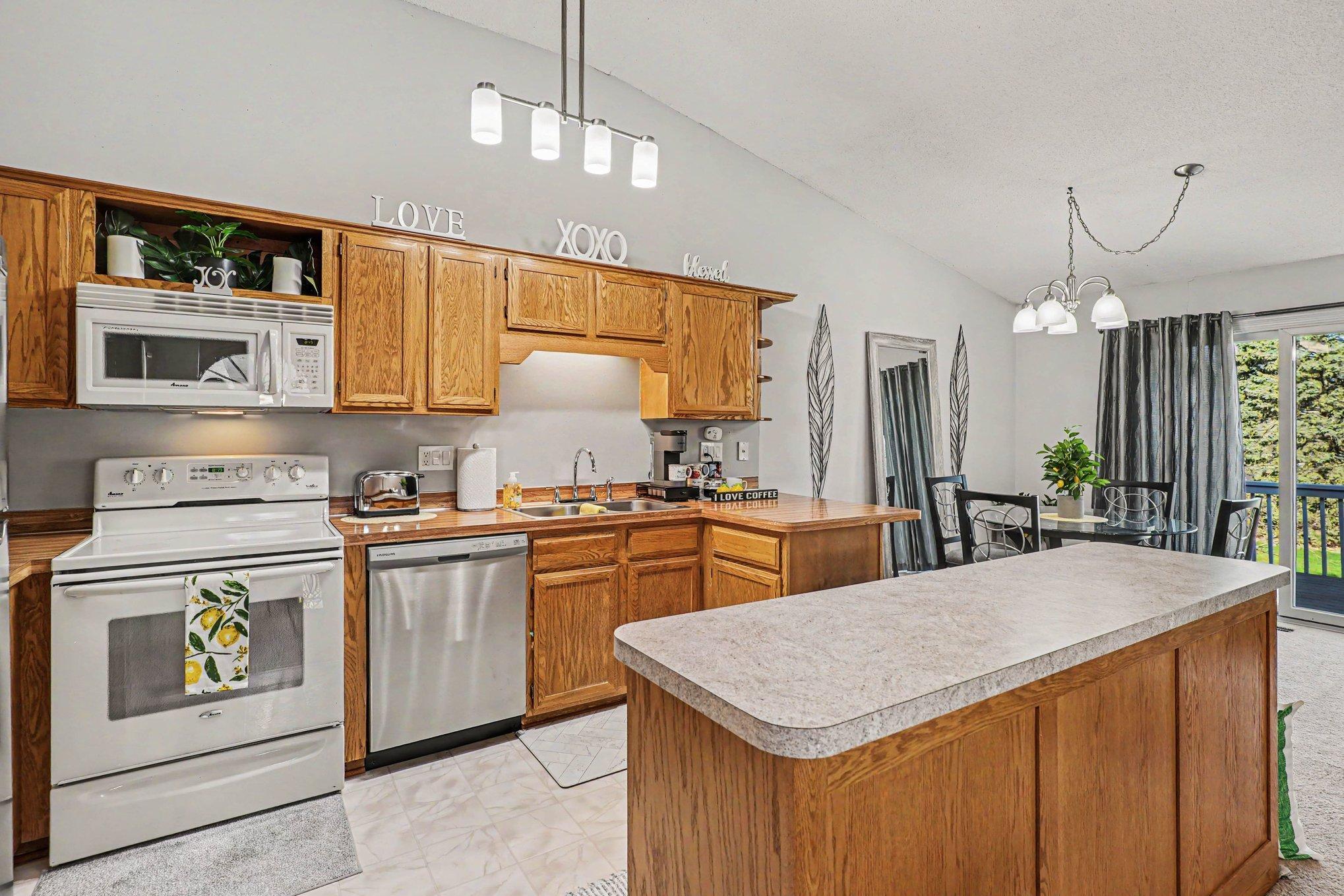 6683 Falstaff Road Woodbury, MN 55125 - Photo 9 of 27