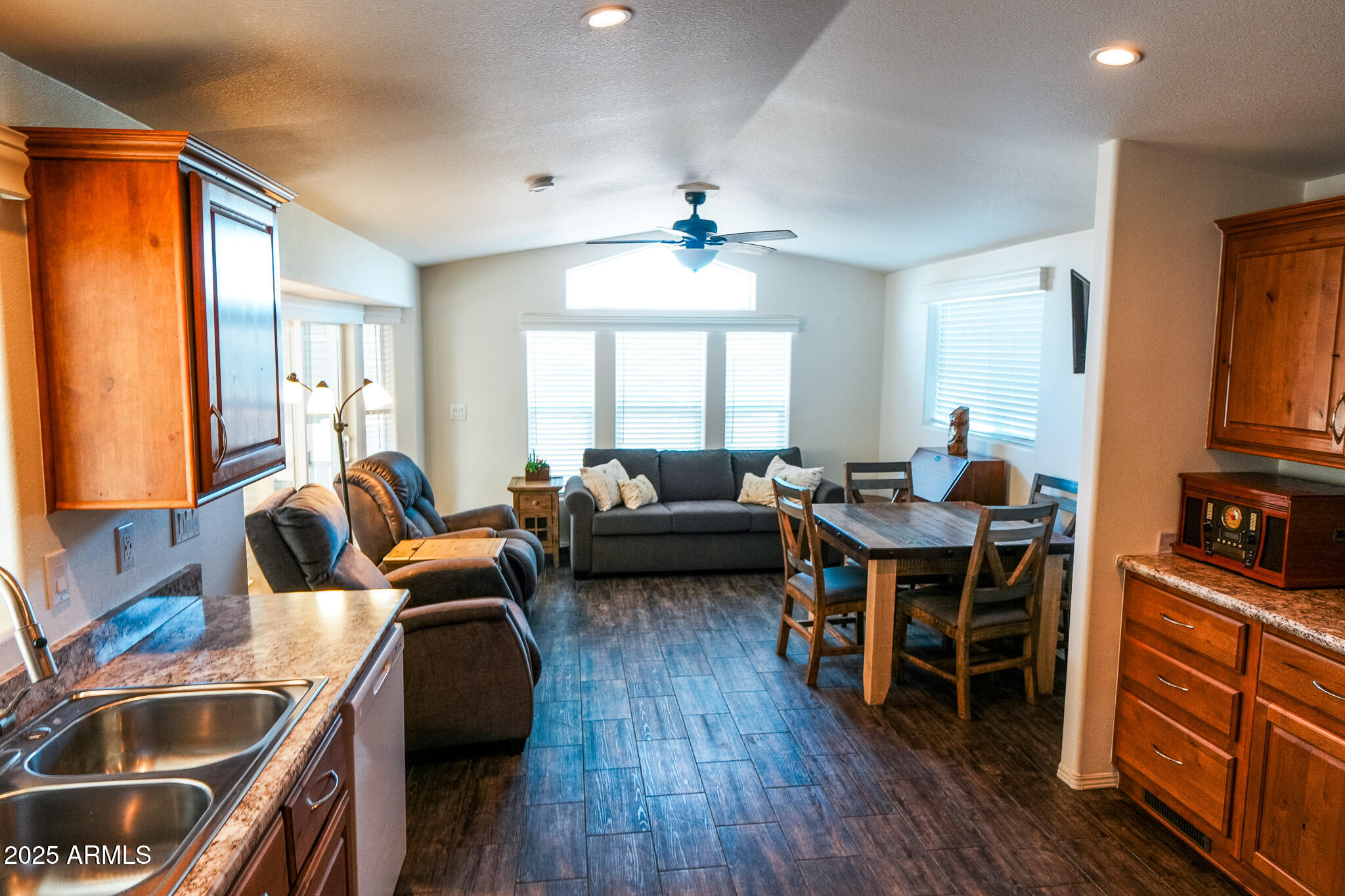 17200 West Bell Road, Unit 11 Surprise, AZ 85374 - Photo 10 of 25 DSC00838