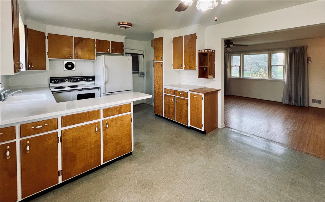 2069 Reed Road Bergen, NY 14416 - Photo 7 of 42