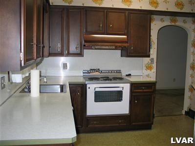 408 East Macada Road Bethlehem, PA 18017 - Photo 5 of 7 Gallery Image 5