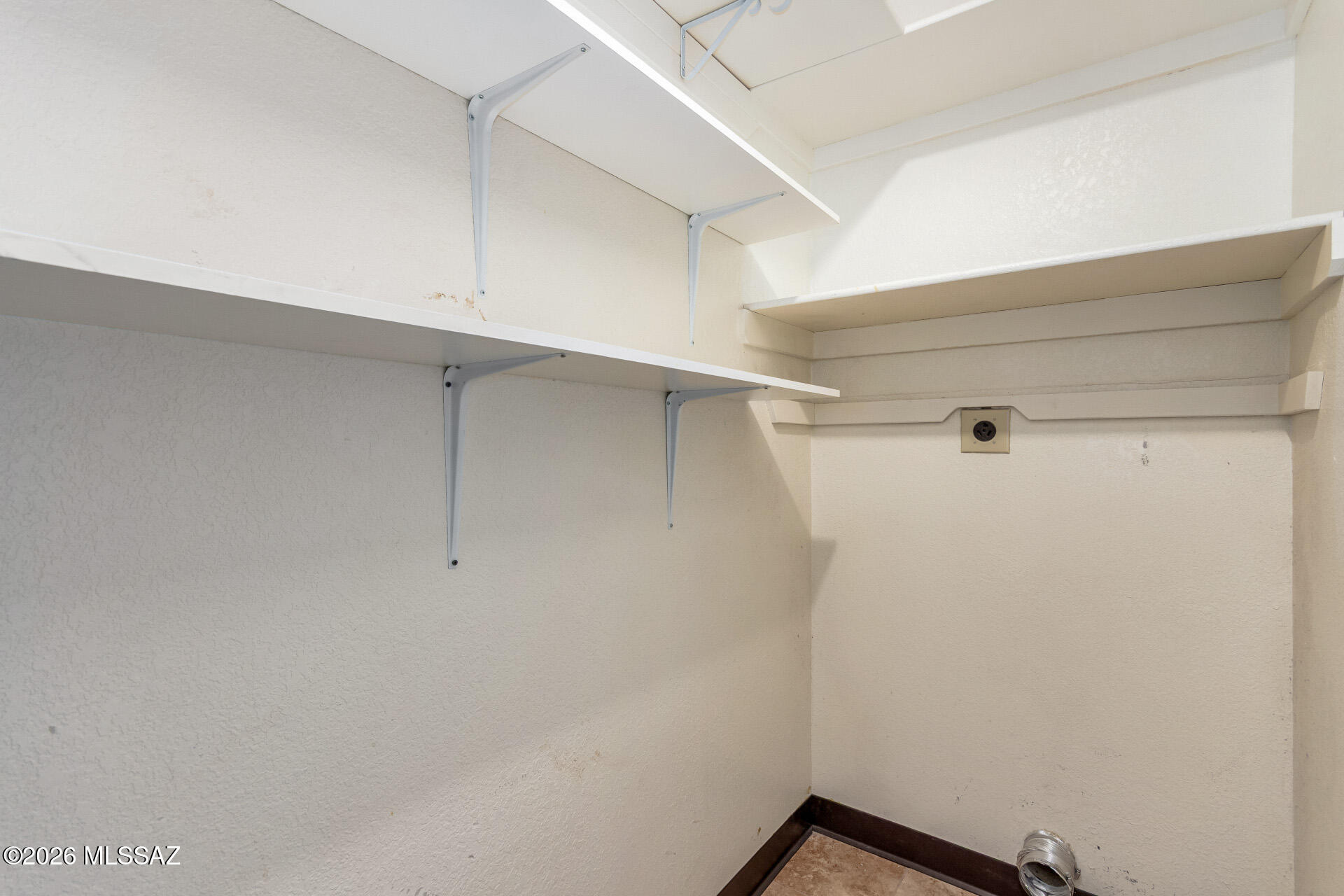 5331 West Eaglestone Loop Tucson, AZ 85742 - Photo 30 of 35 a view of an empty room