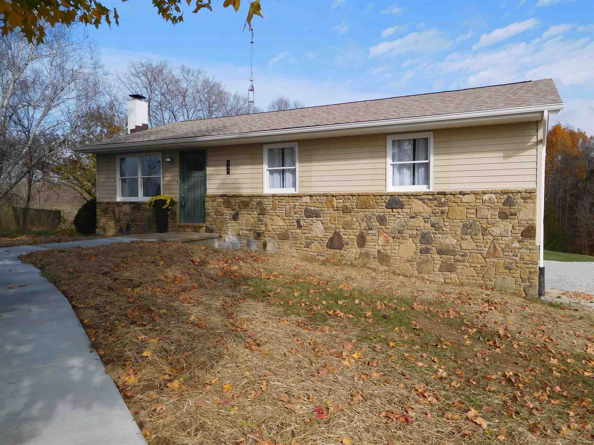 299 East Sample Road Bloomington, IN 47408 - Photo 2 of 24