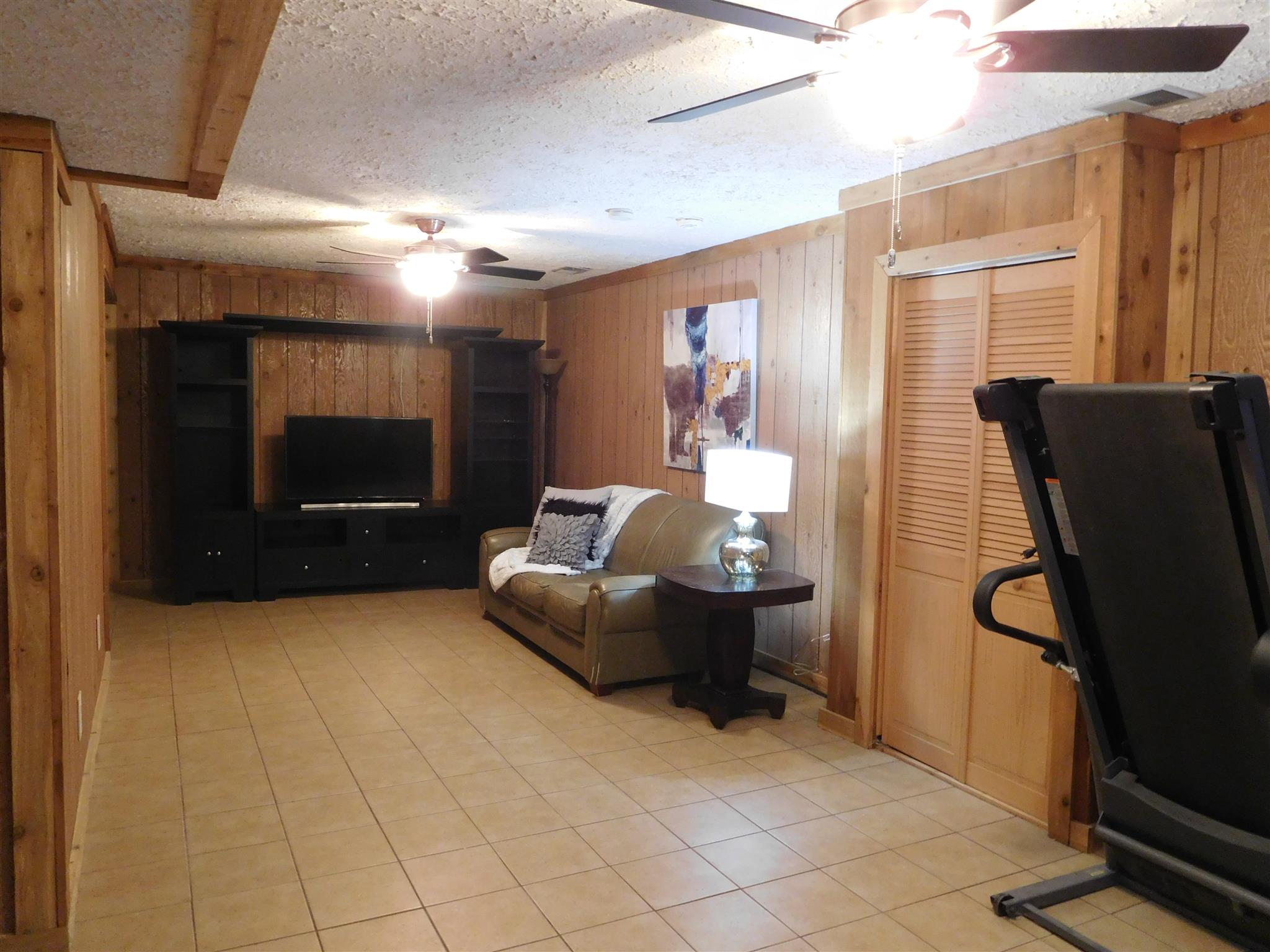 299 East Sample Road Bloomington, IN 47408 - Photo 21 of 24