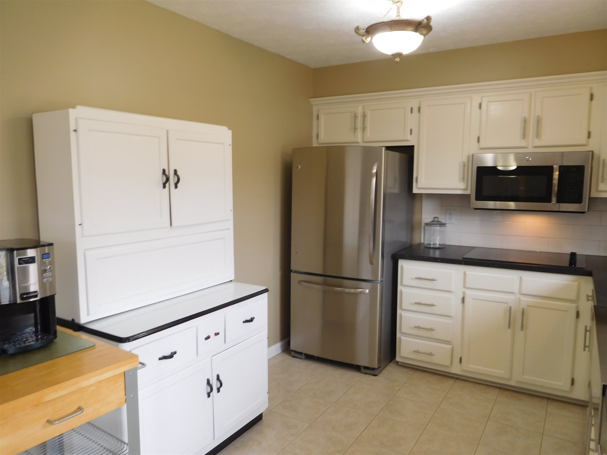 299 East Sample Road Bloomington, IN 47408 - Photo 8 of 24