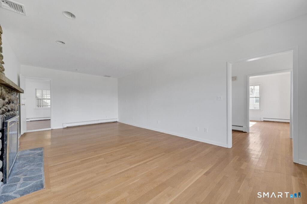 2743 Boston Post Road Darien, CT 06820 - Photo 6 of 27 Gallery Image 6