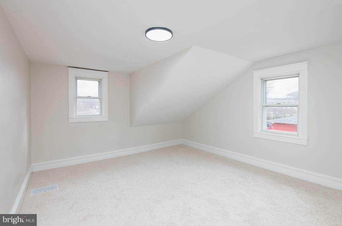 1417 Brooke Boulevard Reading, PA 19607 - Photo 19 of 29 Gallery Image 19