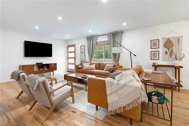 $629,000 | 3941 Lake Drive Southeast, Smyrna, GA 30082