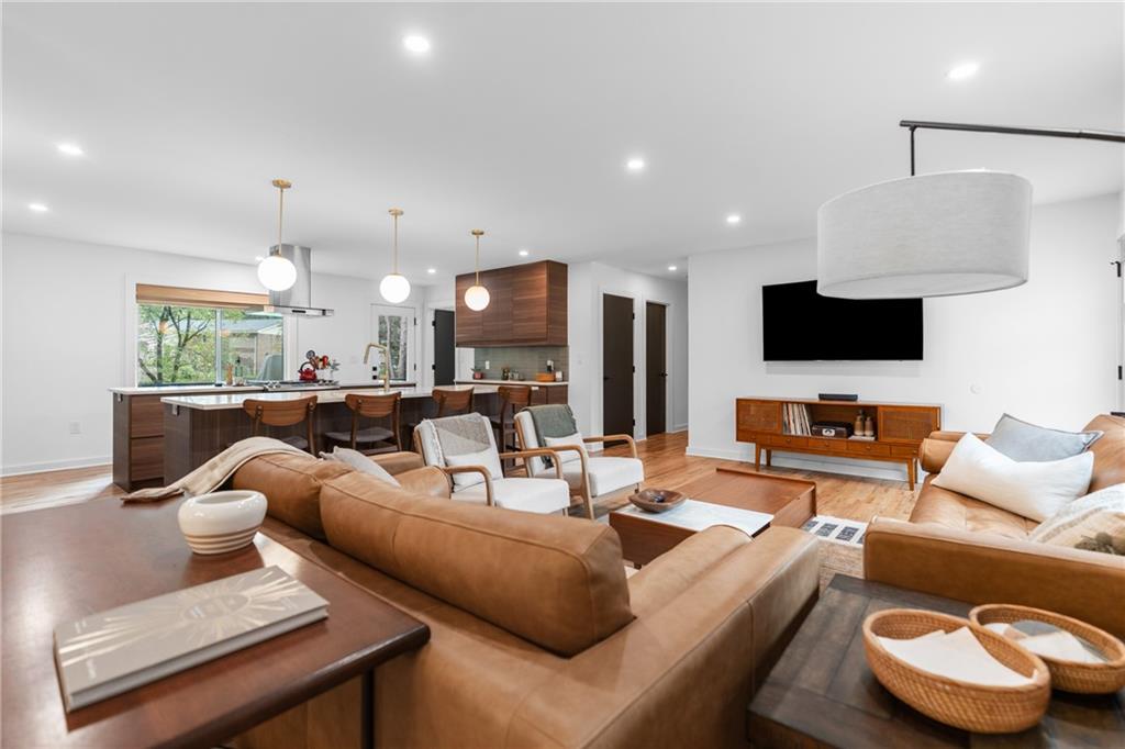 3941 Lake Drive Southeast Smyrna, GA 30082 - Photo 7 of 30