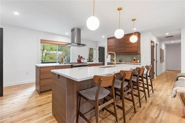 $629,000 | 3941 Lake Drive Southeast, Smyrna, GA 30082