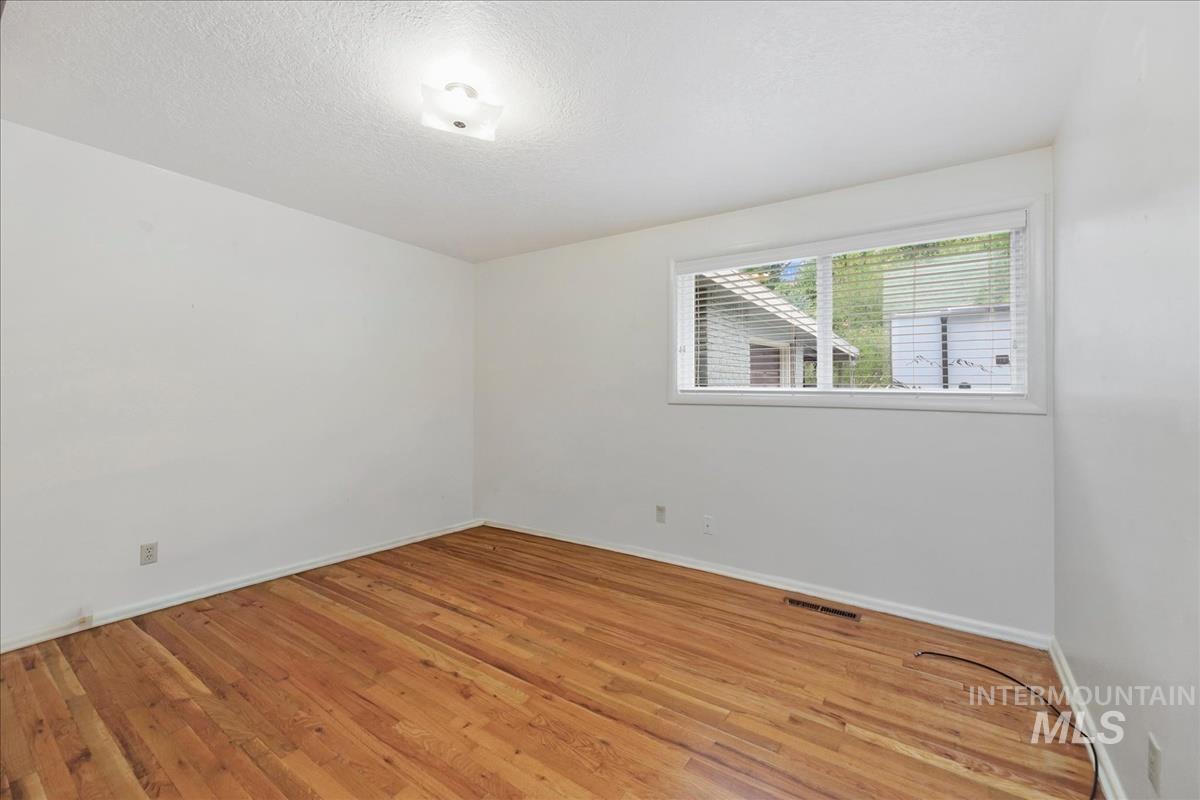 7141 West Hill Road Boise, ID 83714 - Photo 15 of 28 Bedroom
