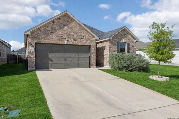 $409,900 | 235 East Granite Shrs Drive, Boerne, TX 78006