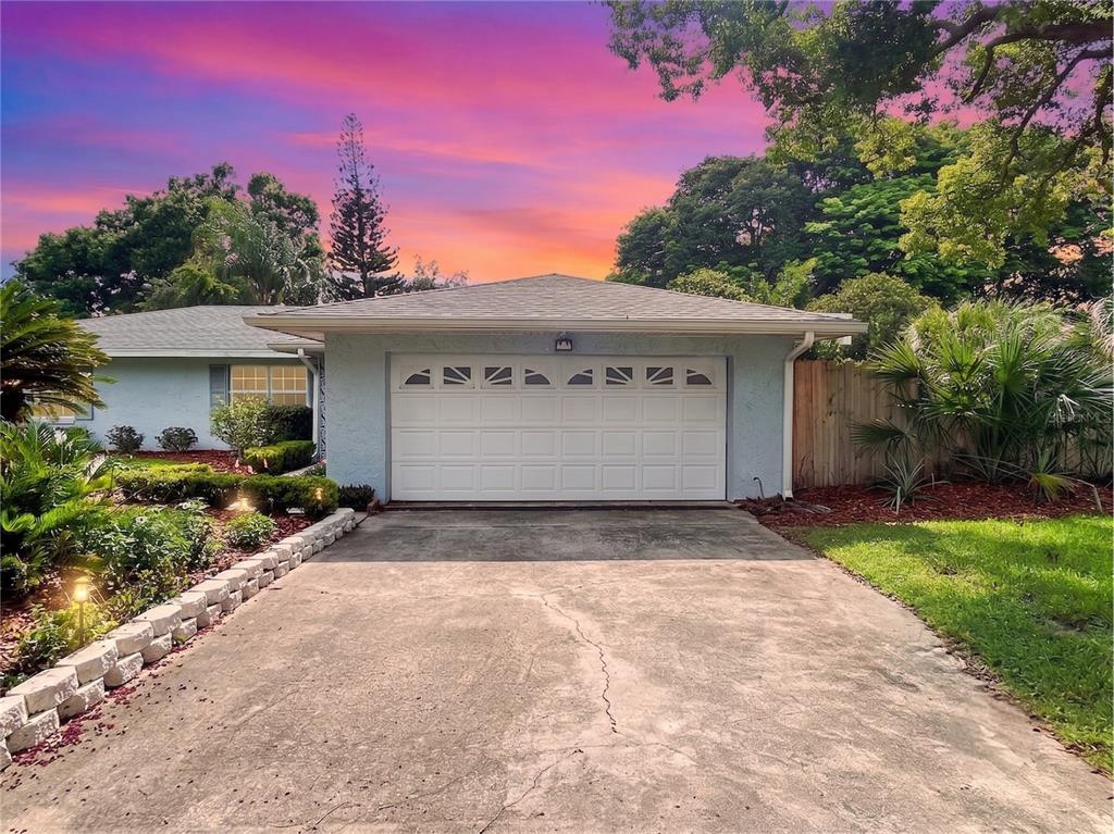 419 Pinellas Road Winter Haven, FL 33884 - Photo 1 of 55