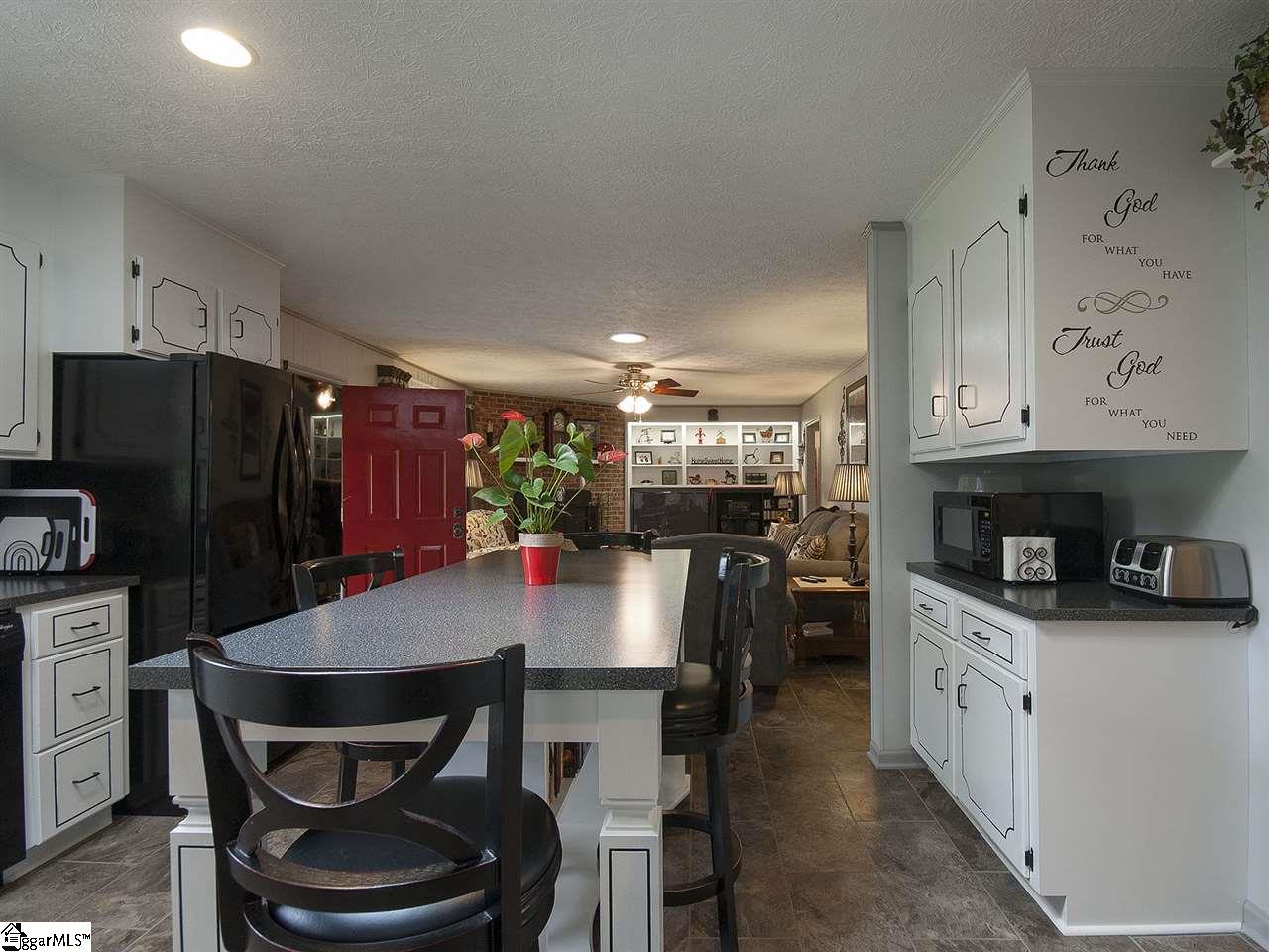 228 Brothers Road Liberty, SC 29657 - Photo 22 of 36