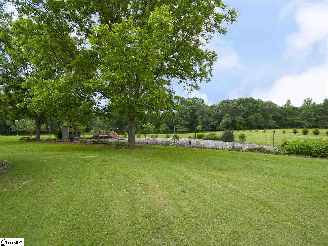 228 Brothers Road Liberty, SC 29657 - Photo 8 of 36
