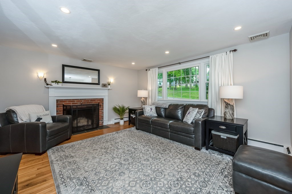 36 Eastview Road Hopkinton, MA 01748 - Photo 3 of 40 Gallery Image 3