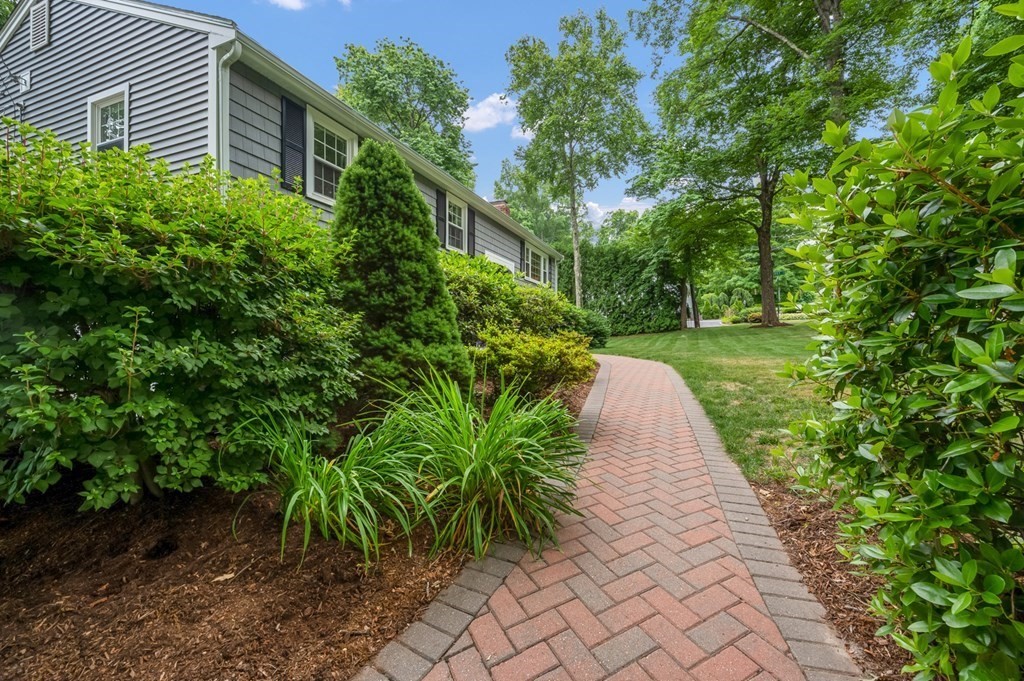 36 Eastview Road Hopkinton, MA 01748 - Photo 39 of 40 Gallery Image 39