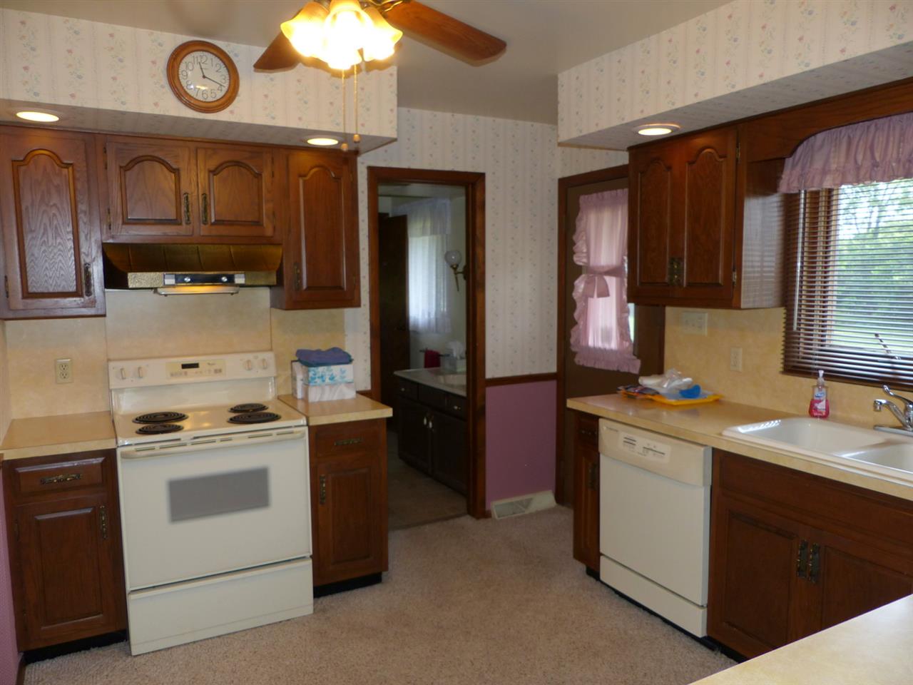 62262 Pine Road North Liberty, IN 46554 - Photo 10 of 36