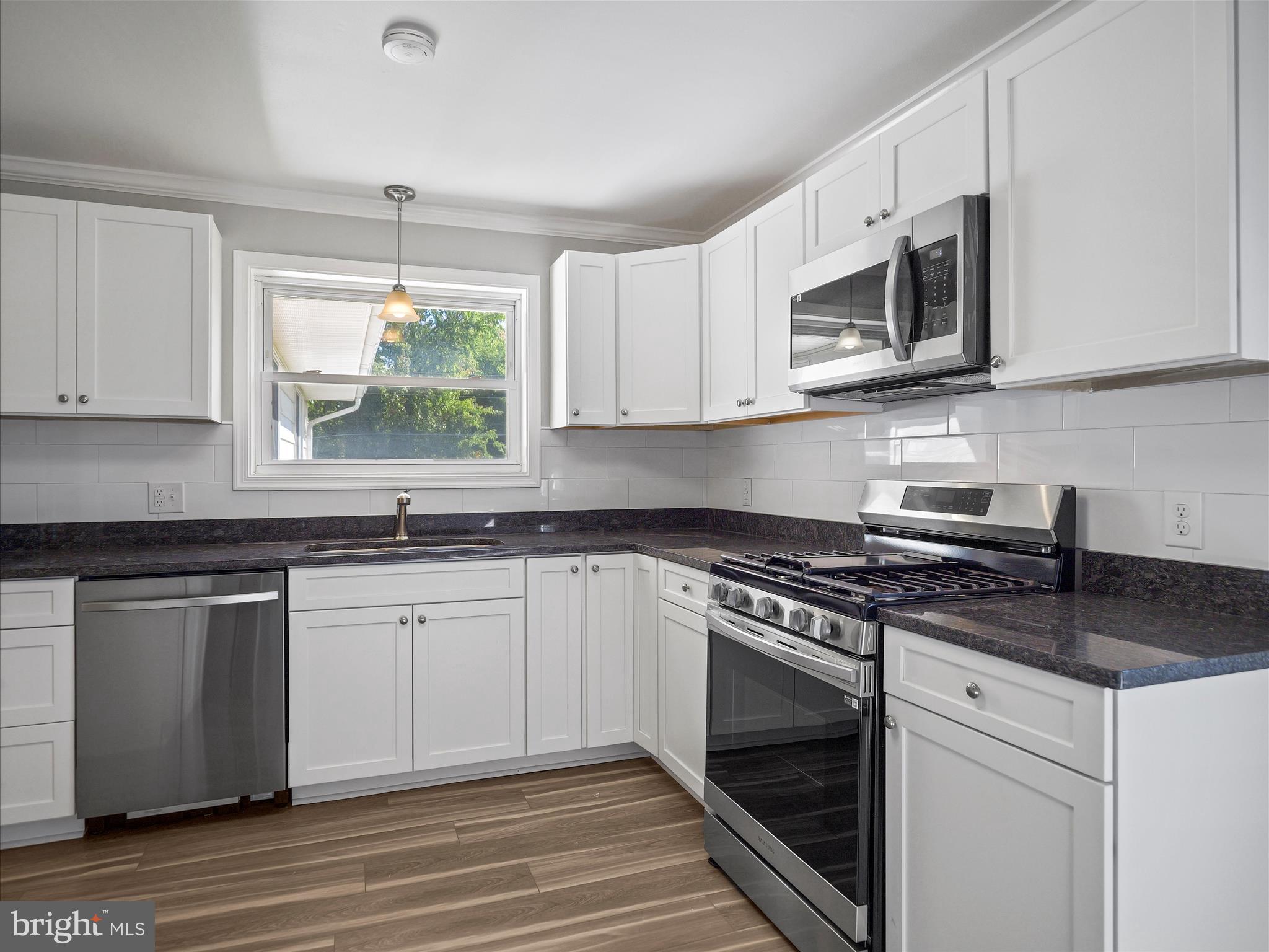 11541 Englewood Road Hagerstown, MD 21740 - Photo 15 of 34 Kitchen
