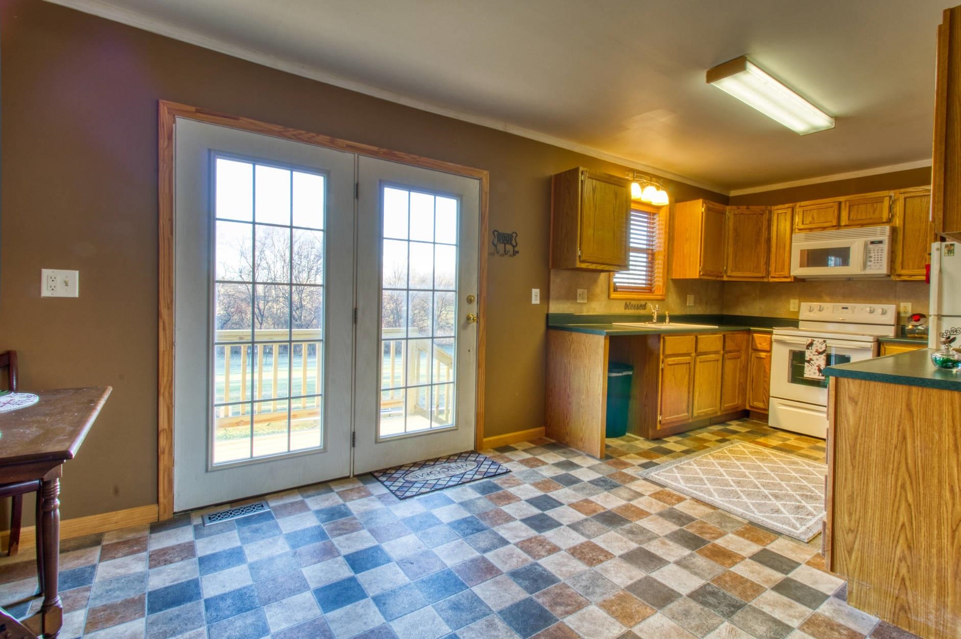5259 East Washington Road Pierceton, IN 46562 - Photo 9 of 24 Gallery Image 9