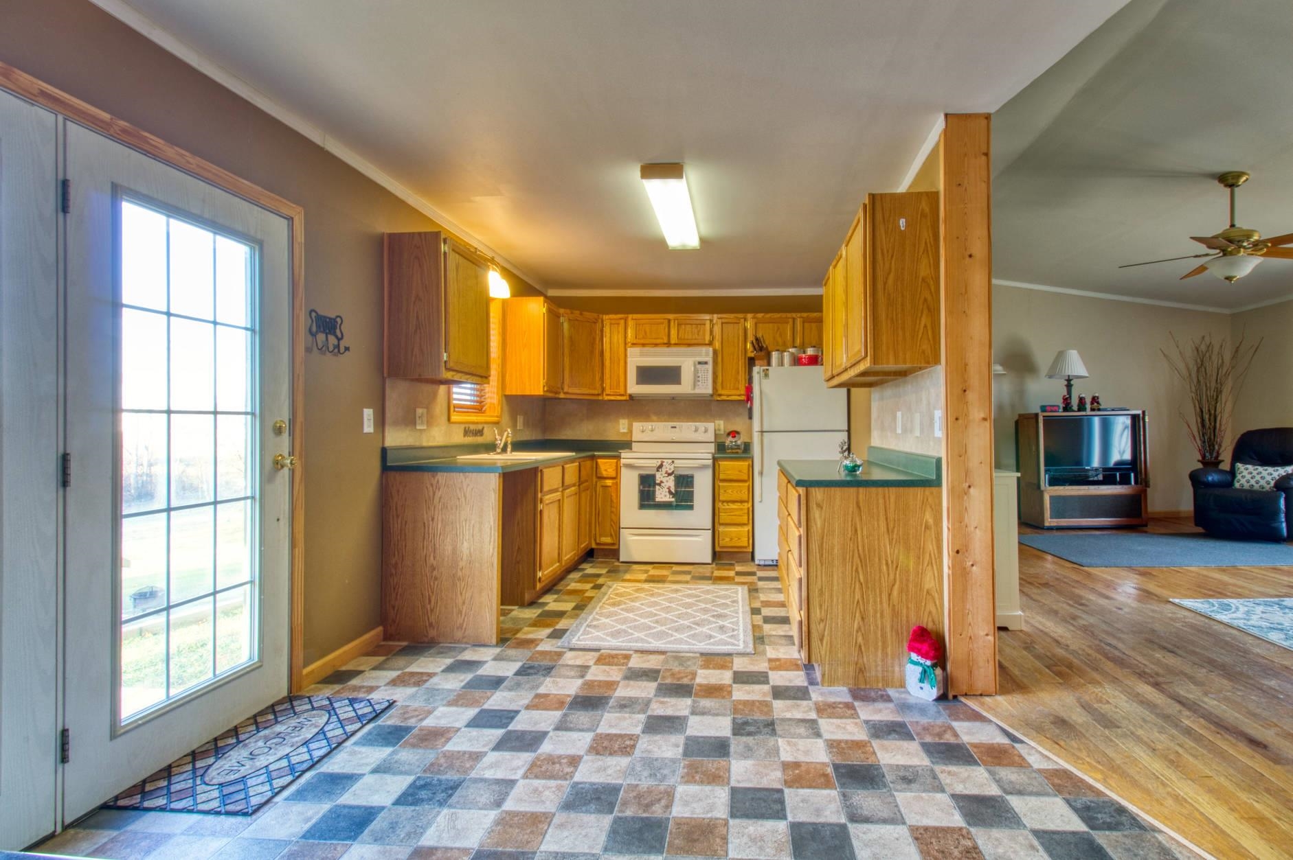 5259 East Washington Road Pierceton, IN 46562 - Photo 10 of 24 Gallery Image 10