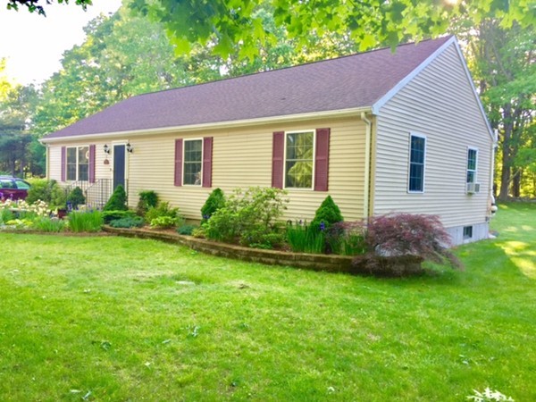 73 Sutton Road Webster, MA 01570 - Photo 1 of 24