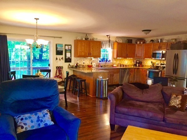 73 Sutton Road Webster, MA 01570 - Photo 5 of 24