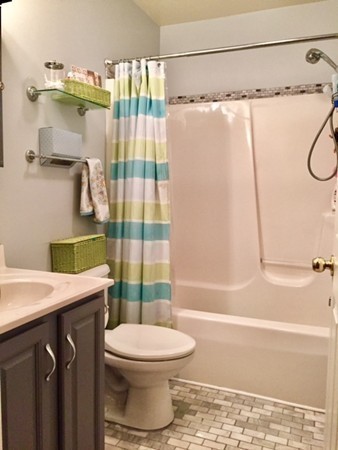 73 Sutton Road Webster, MA 01570 - Photo 7 of 24