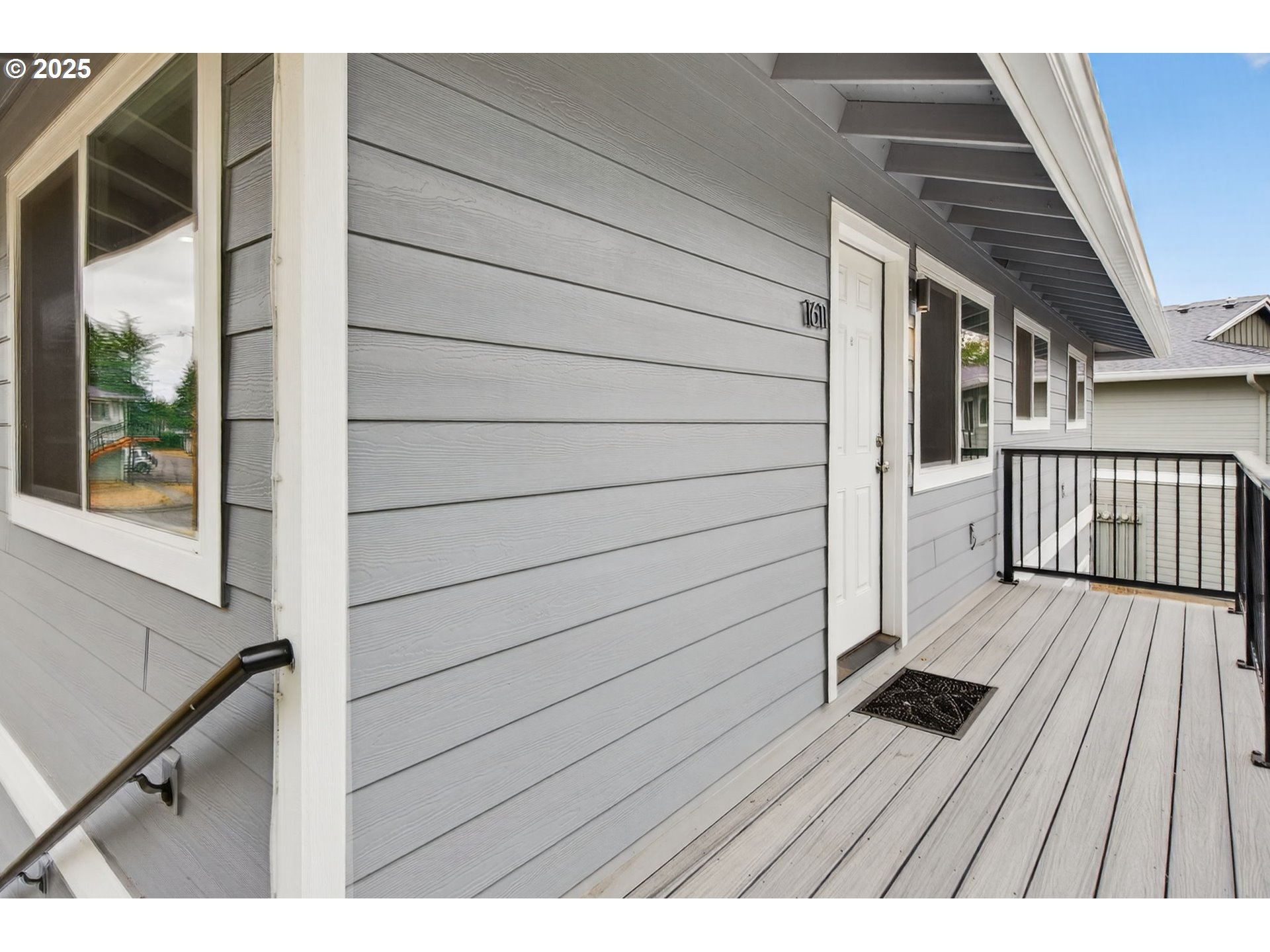 1611 Northeast Hale Place Gresham, OR 97030 - Photo 5 of 25