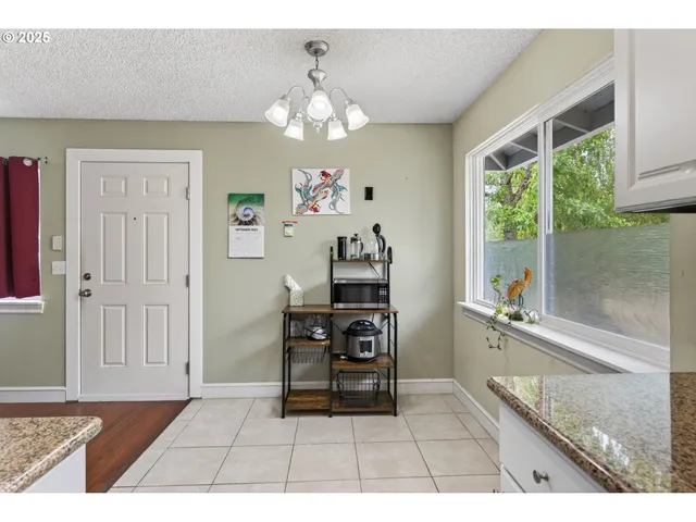 $180,000 | 1611 Northeast Hale Place, Gresham, OR 97030