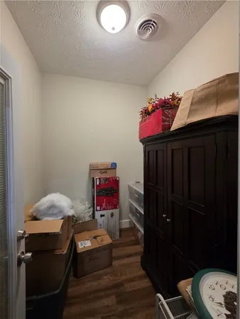 $265 | 1652 Highway 104, Ontario, NY 14519