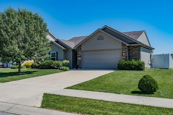 $295,000 | 10909 Calera Passage, Roanoke, IN 46783