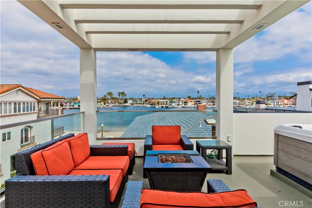 48 57th Place Long Beach, CA 90803 - Photo 26 of 47 a outdoor space with patio the couches and a potted plant