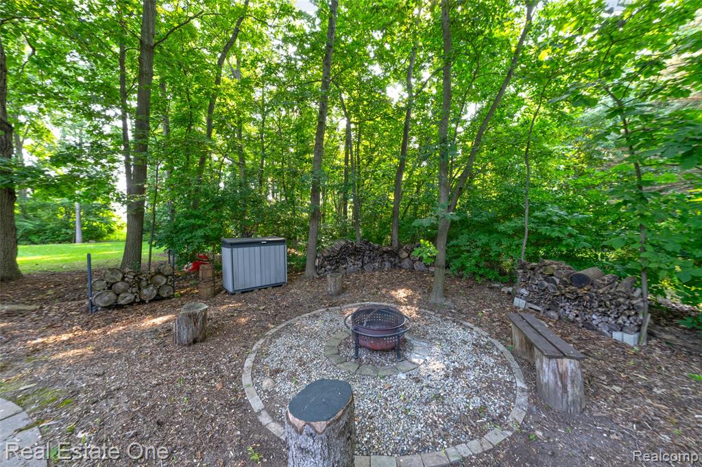 1271 Arms Court Rochester Hills, MI 48307 - Photo 50 of 71