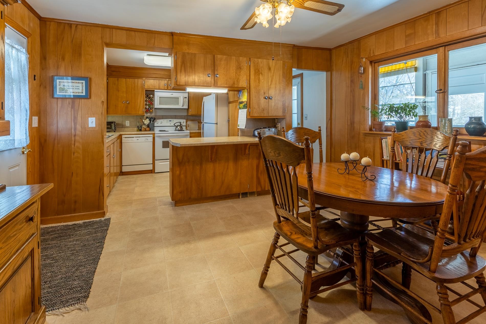 15 Spring Street Lebanon, NH 03766 - Photo 4 of 34 Gallery Image 4