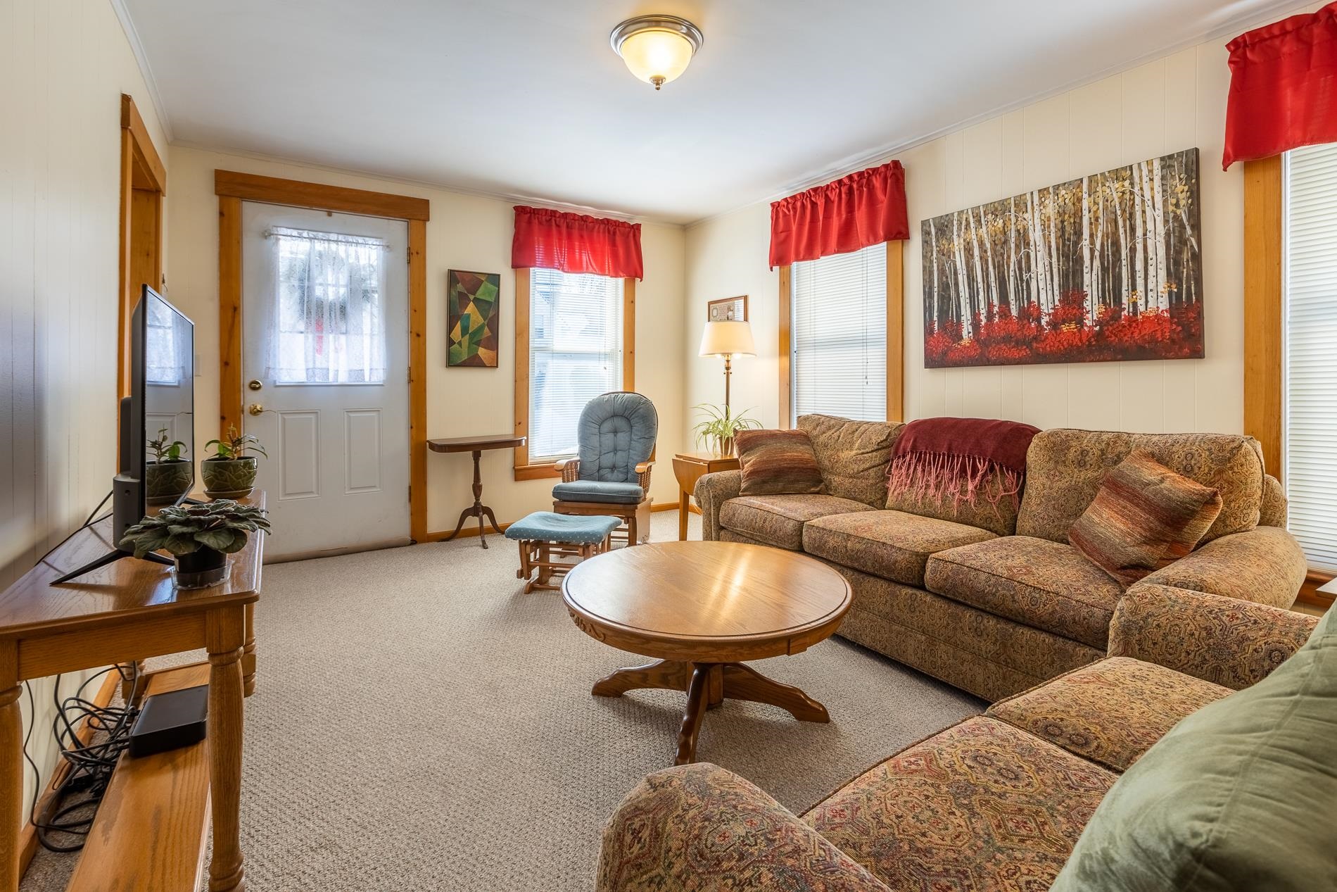 15 Spring Street Lebanon, NH 03766 - Photo 8 of 34 Gallery Image 8