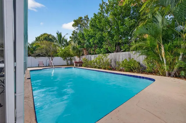 $524,900 | 1334 59th Street North, St. Petersburg, FL 33710