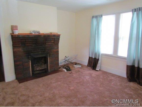 173 Markham Road Tryon, NC 28782 - Photo 4 of 10 Gallery Image 4