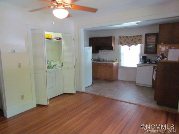 173 Markham Road Tryon, NC 28782 - Photo 5 of 10 Gallery Image 5