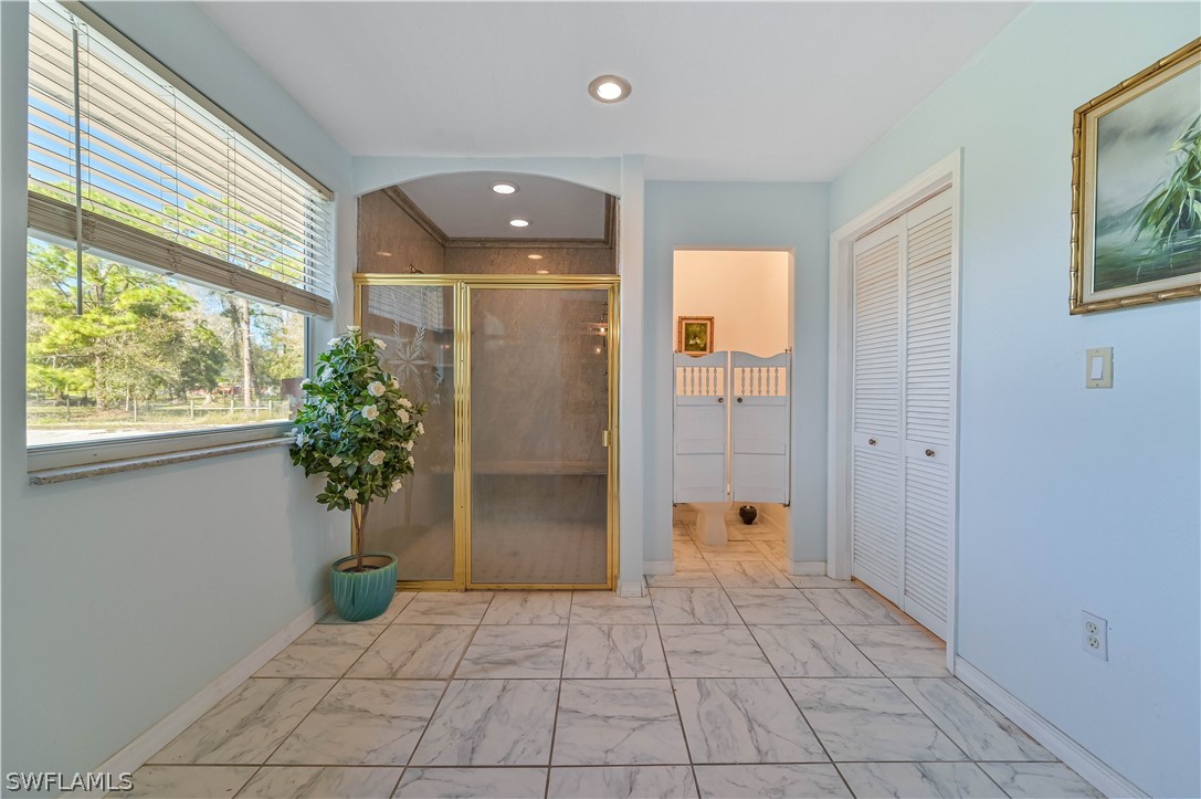 20100 Haskins Road North Fort Myers, FL 33917 - Photo 24 of 35 a entryway of a house