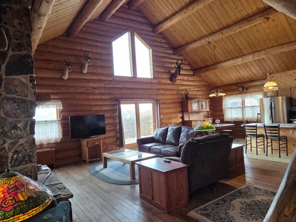 $725,000 | 1404 Warm Springs Drive, Dubois, WY 82513